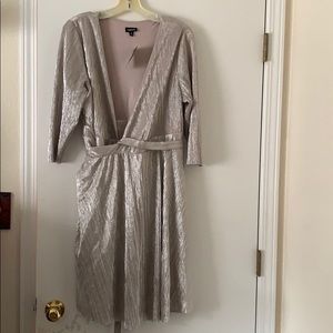 Torrid size 0 silver wrap pleated dress